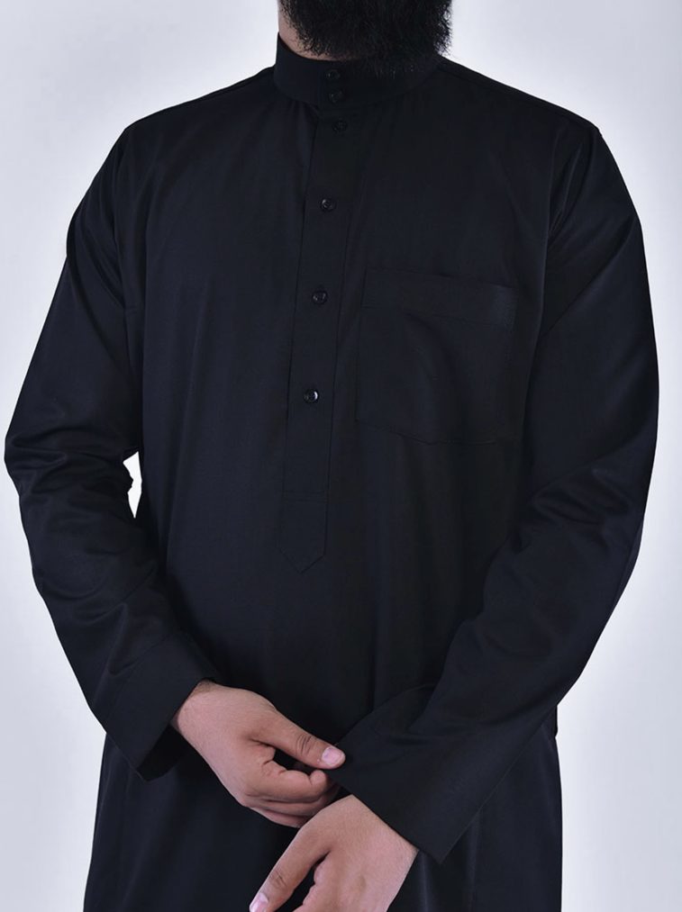 Standar-Black-Thobe-alqamees-thobe-jubba-mens-islamic-clothing-1-1-scaled-1